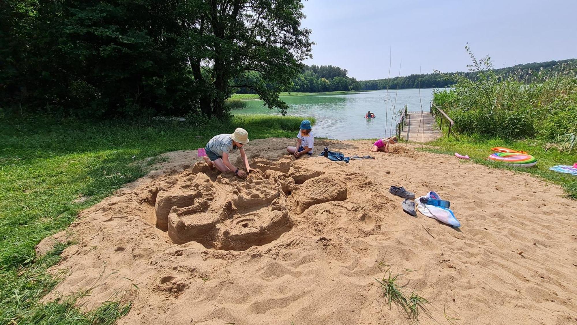 Trasa S7 W 2H Z Warszawy I Gdanska, Jadamowo Holidaymazury, Jacuzzi, Jezioro 奥尔什蒂内克 外观 照片