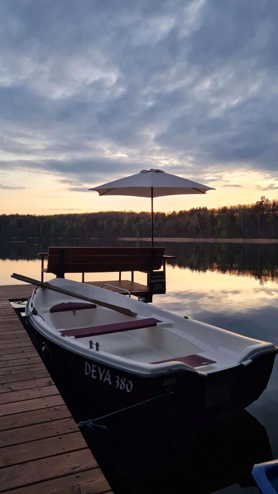 Trasa S7 W 2H Z Warszawy I Gdanska, Jadamowo Holidaymazury, Jacuzzi, Jezioro 奥尔什蒂内克 外观 照片